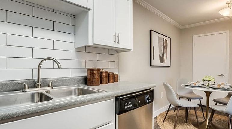 https://cdn.rentalbeast.com/listings/11238020_1741283596427.jpg.rbm