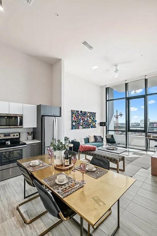 https://cdn.rentalbeast.com/listings/11240711_1741324394394.jpg.rbm
