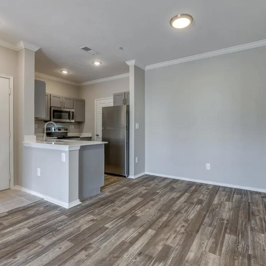 https://cdn.rentalbeast.com/listings/11241384_1741337458695.jpg.rbm