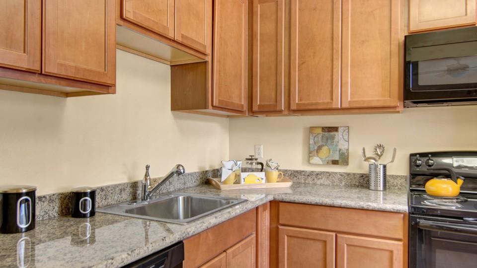 https://cdn.rentalbeast.com/listings/11246304_1741402245648.jpg.rbm