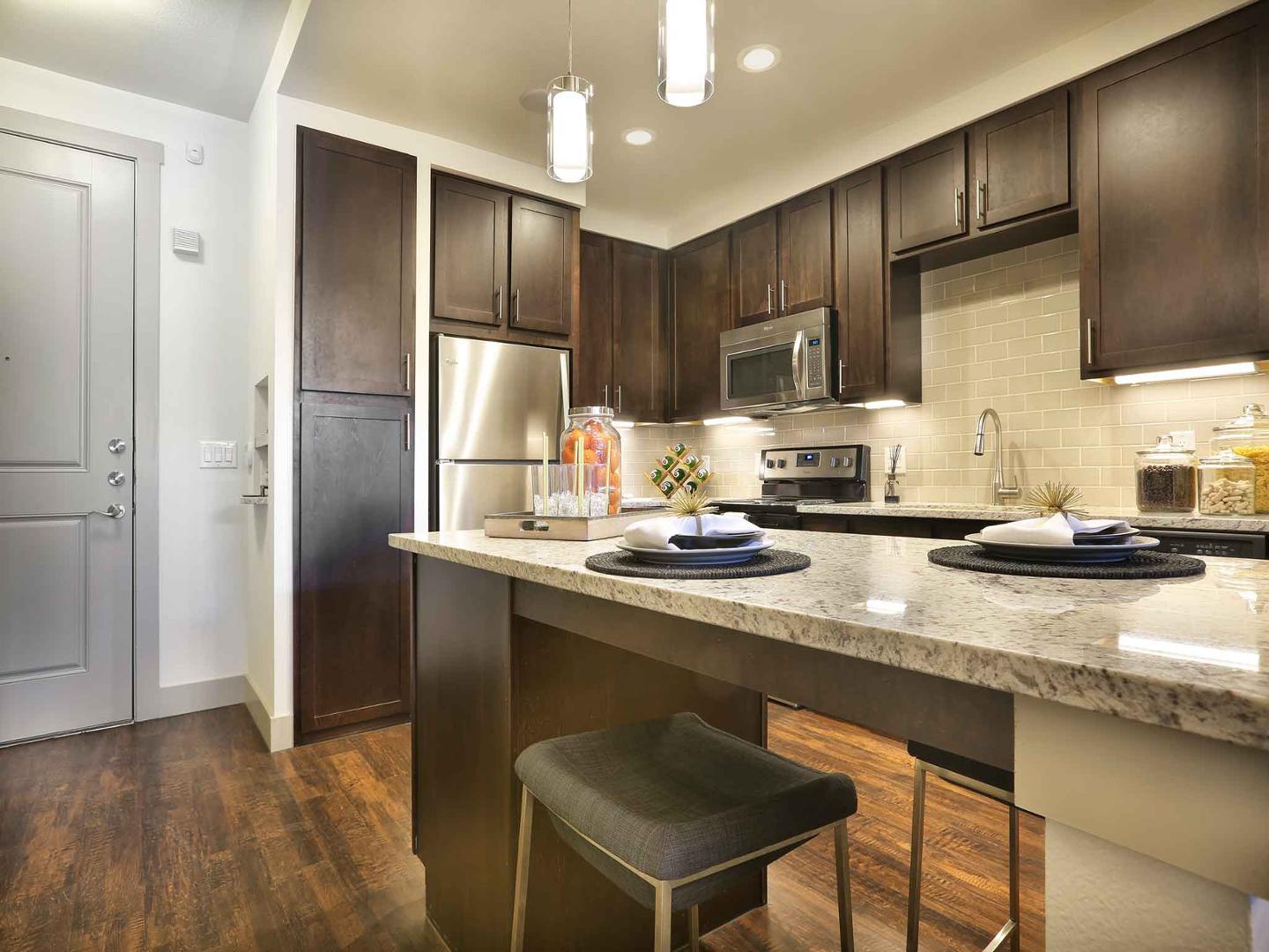 https://cdn.rentalbeast.com/listings/11257003_1741587554491.jpg.rbm