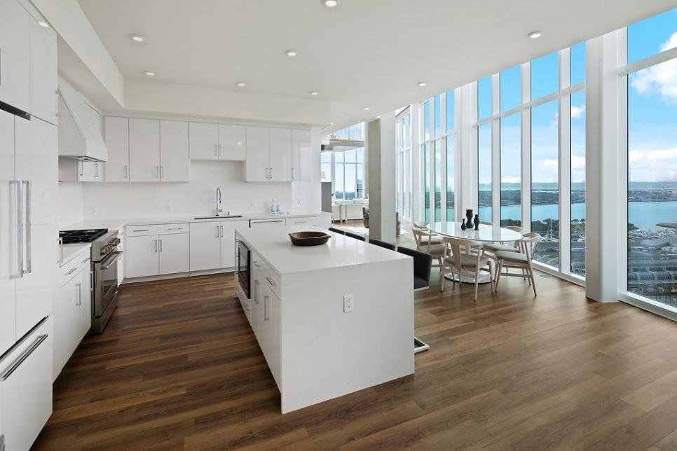 https://cdn.rentalbeast.com/listings/11263360_1741706575630.jpg.rbm
