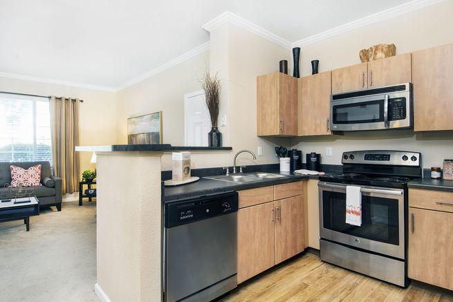 https://cdn.rentalbeast.com/listings/1203057_1619211267647.jpg.rbm