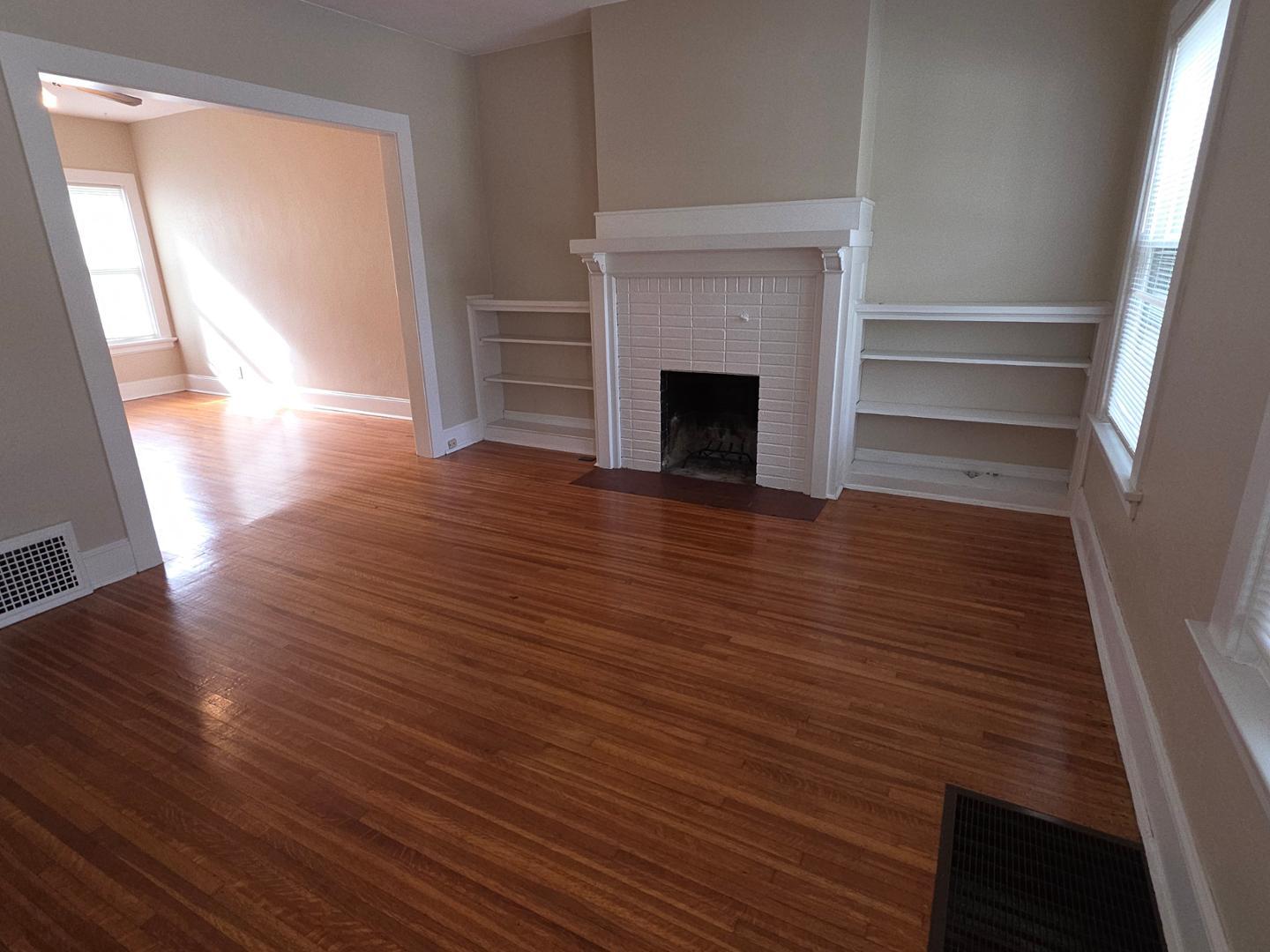 Image 6 For 2031 Sherwood Avenue