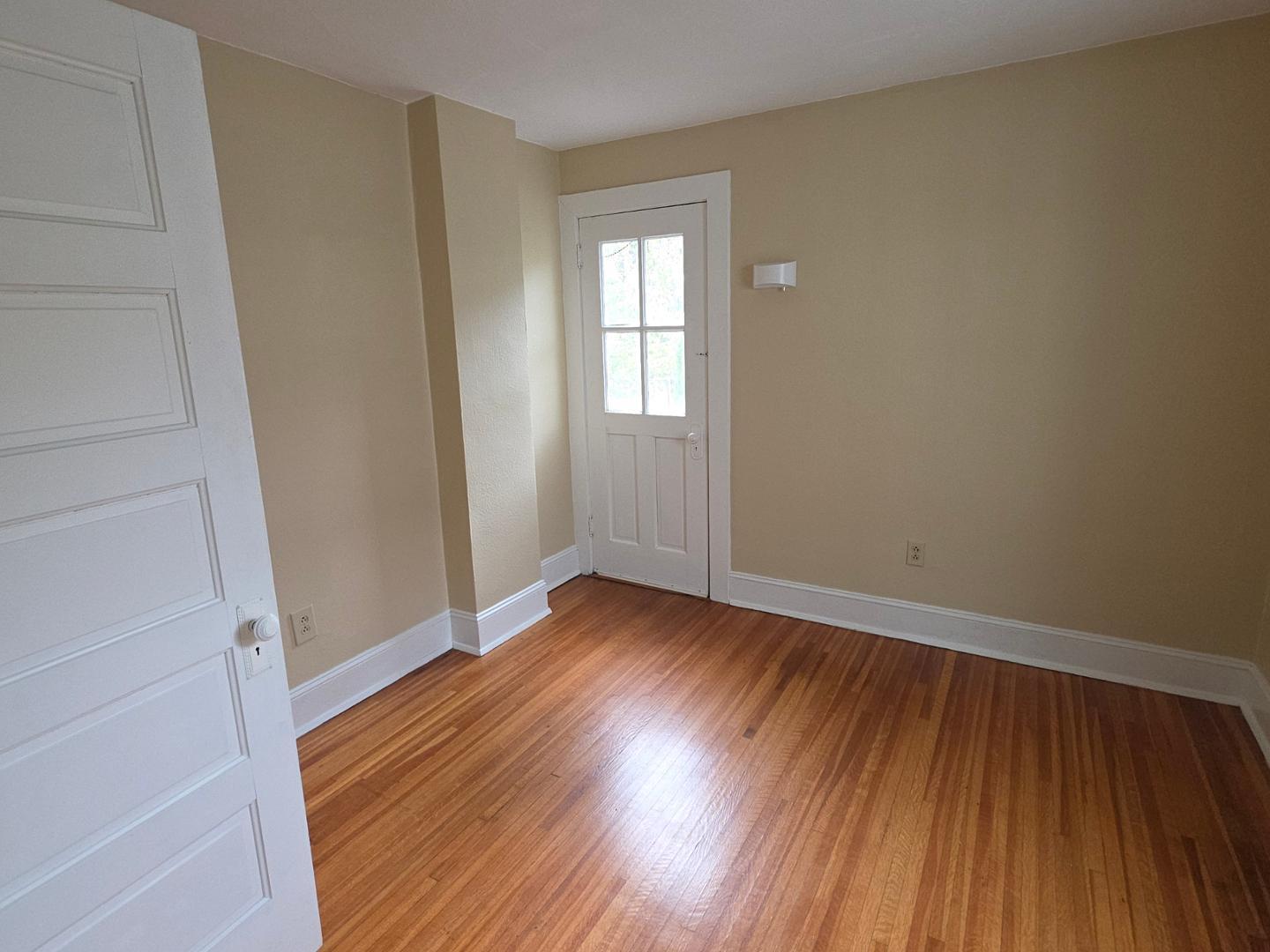 Image 33 For 2031 Sherwood Avenue