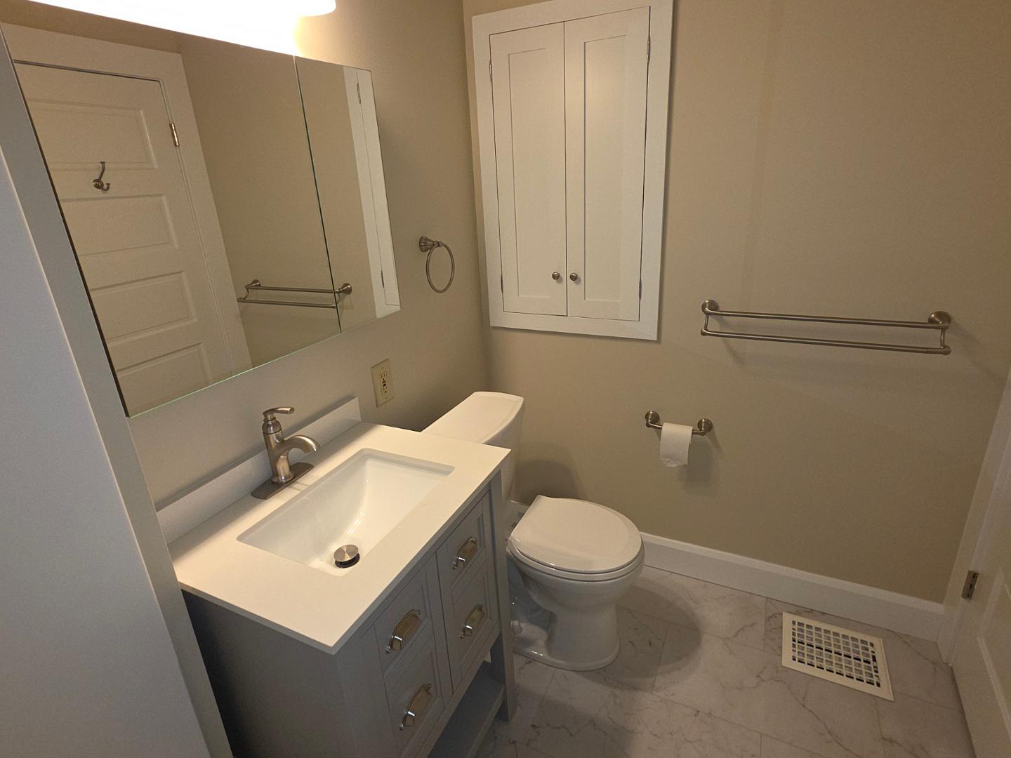 Image 21 For 2031 Sherwood Avenue