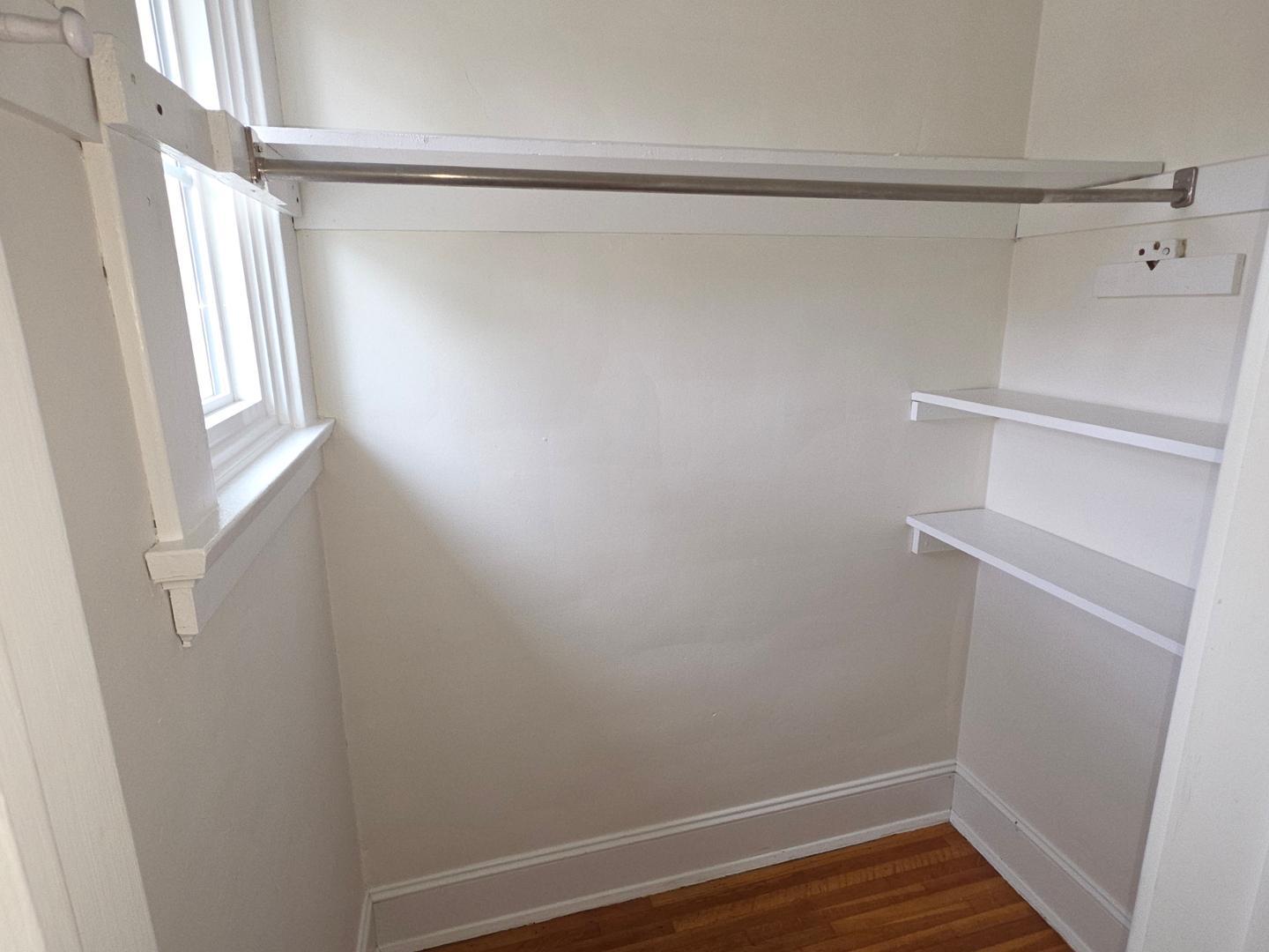 Image 16 For 2031 Sherwood Avenue