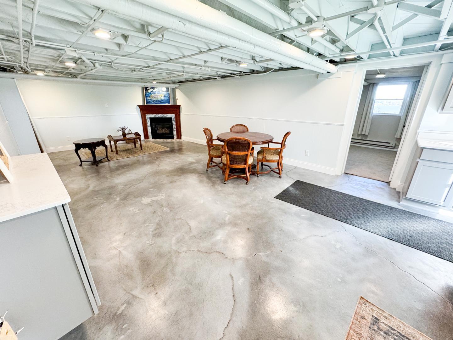 Image 17 For 3713 River Road