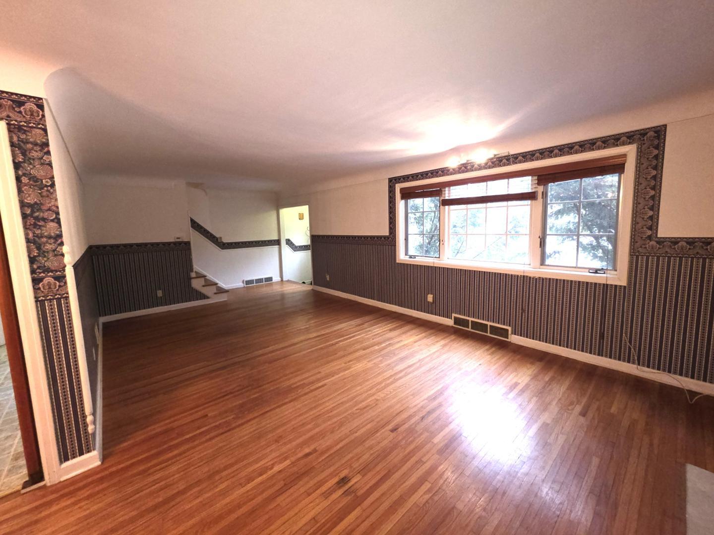 Image 4 For 3425 Brantford Road