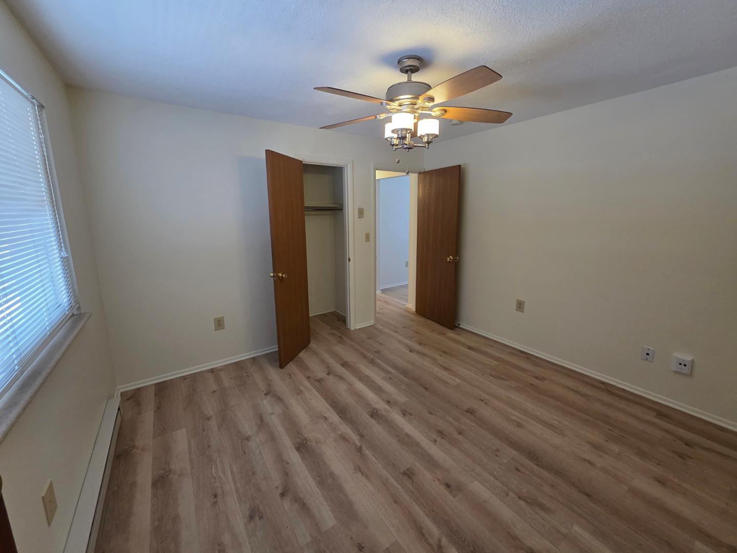 Image 9 For 2222 Sherwood Avenue