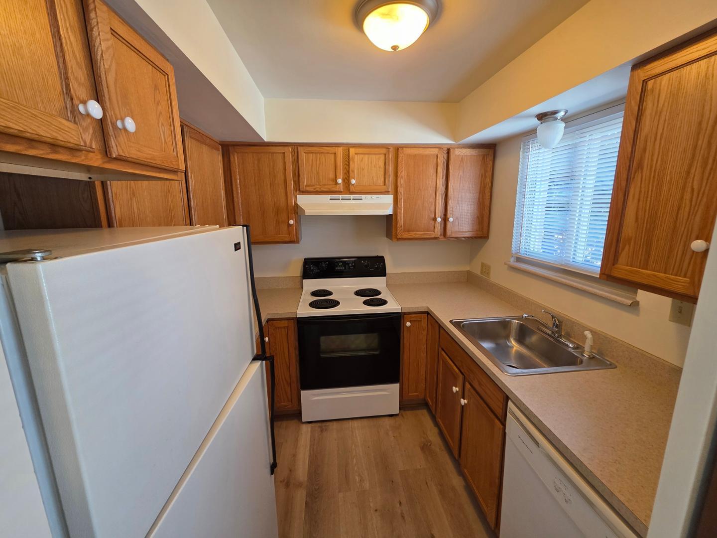 Image 5 For 2222 Sherwood Avenue