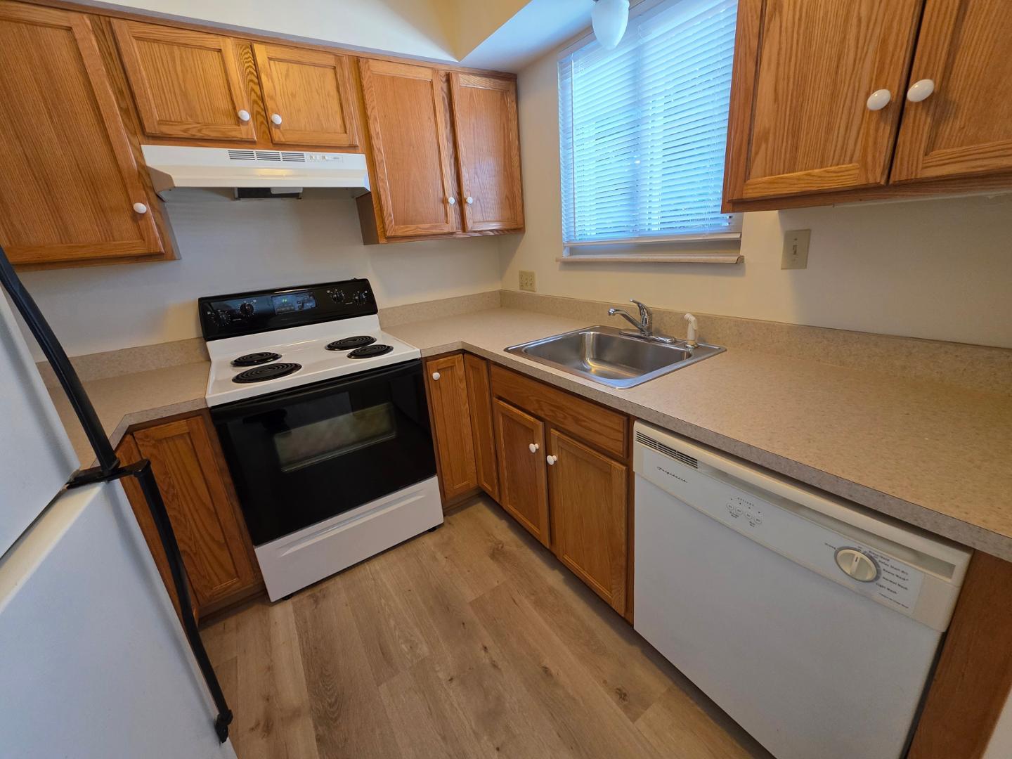 Image 6 For 2222 Sherwood Avenue