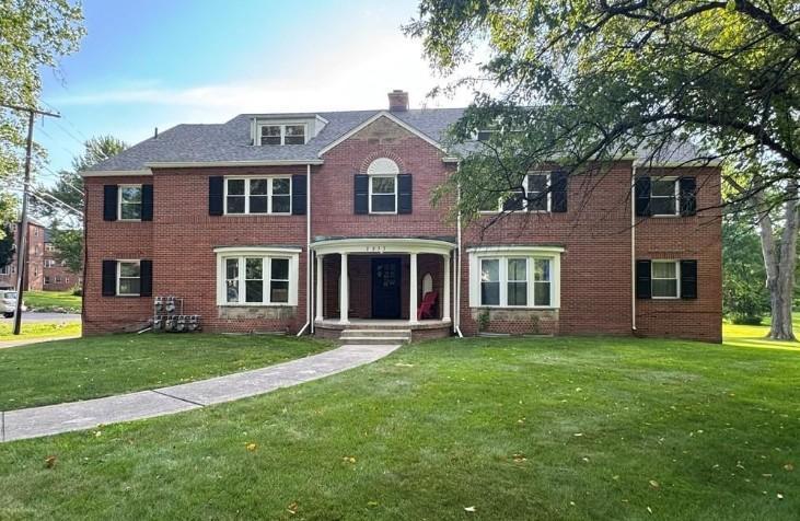 Image 15 For 2237 Evergreen Road