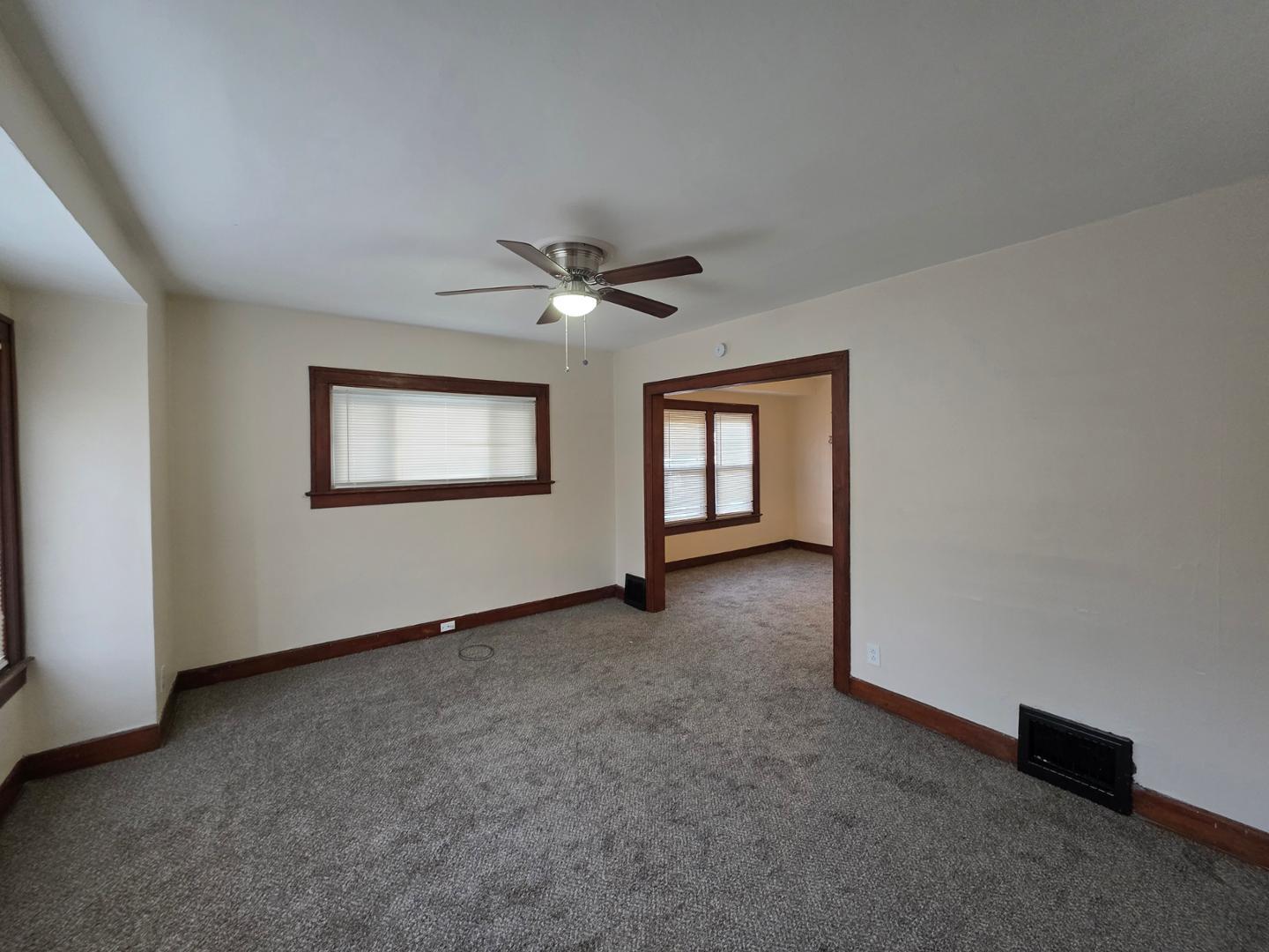 Image 3 For 3803 Monroe Street