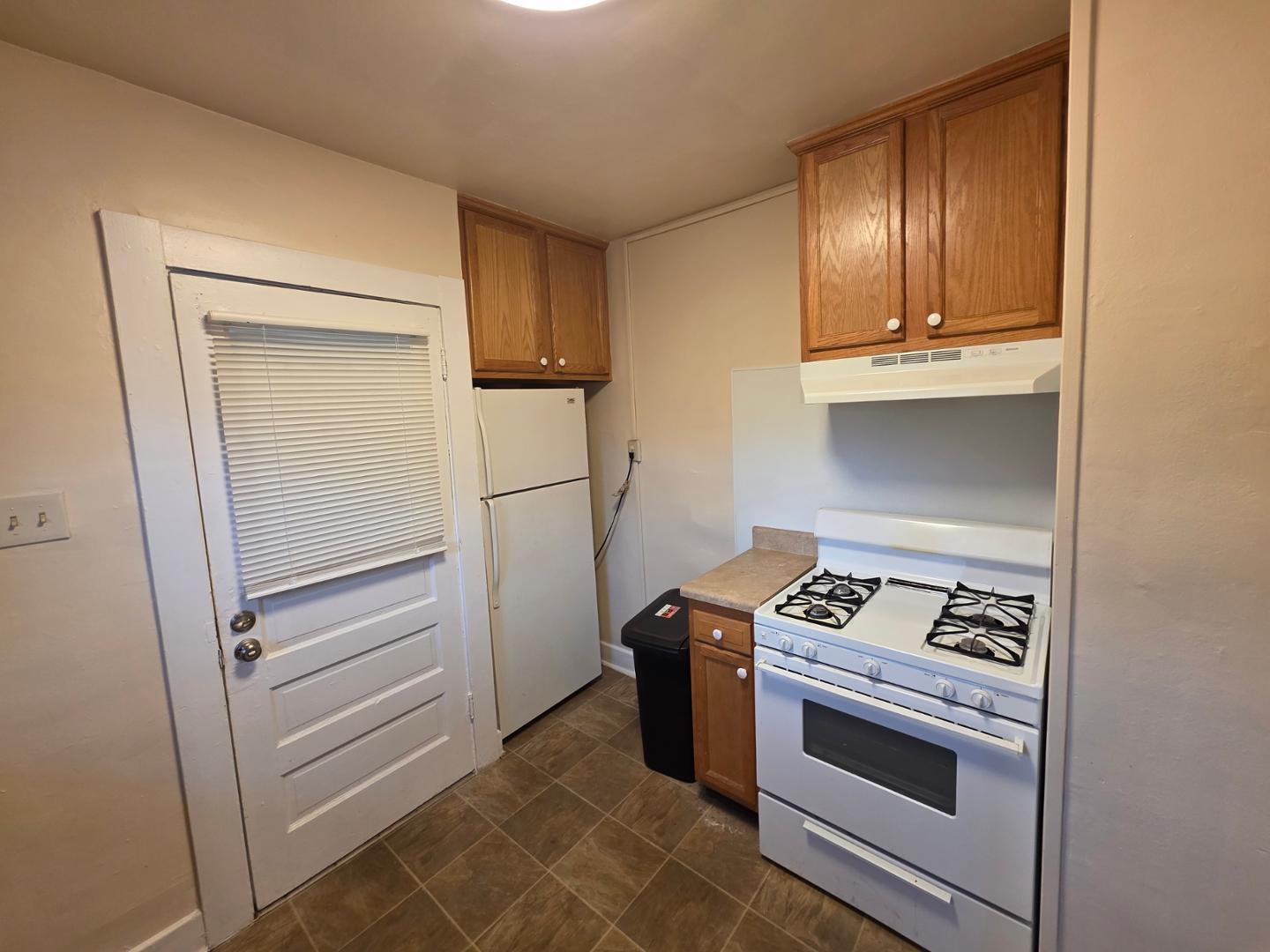 Image 9 For 3803 Monroe Street