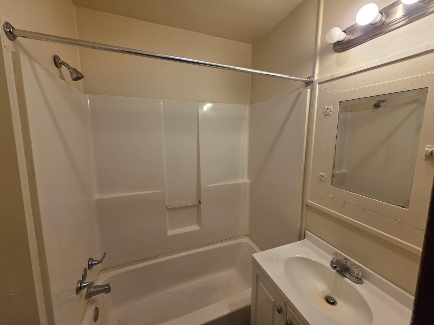 Image 12 For 3803 Monroe Street