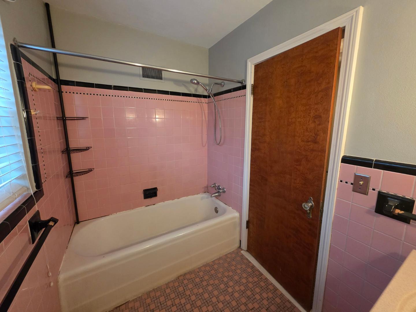 Image 18 For 2673 Middlesex Drive