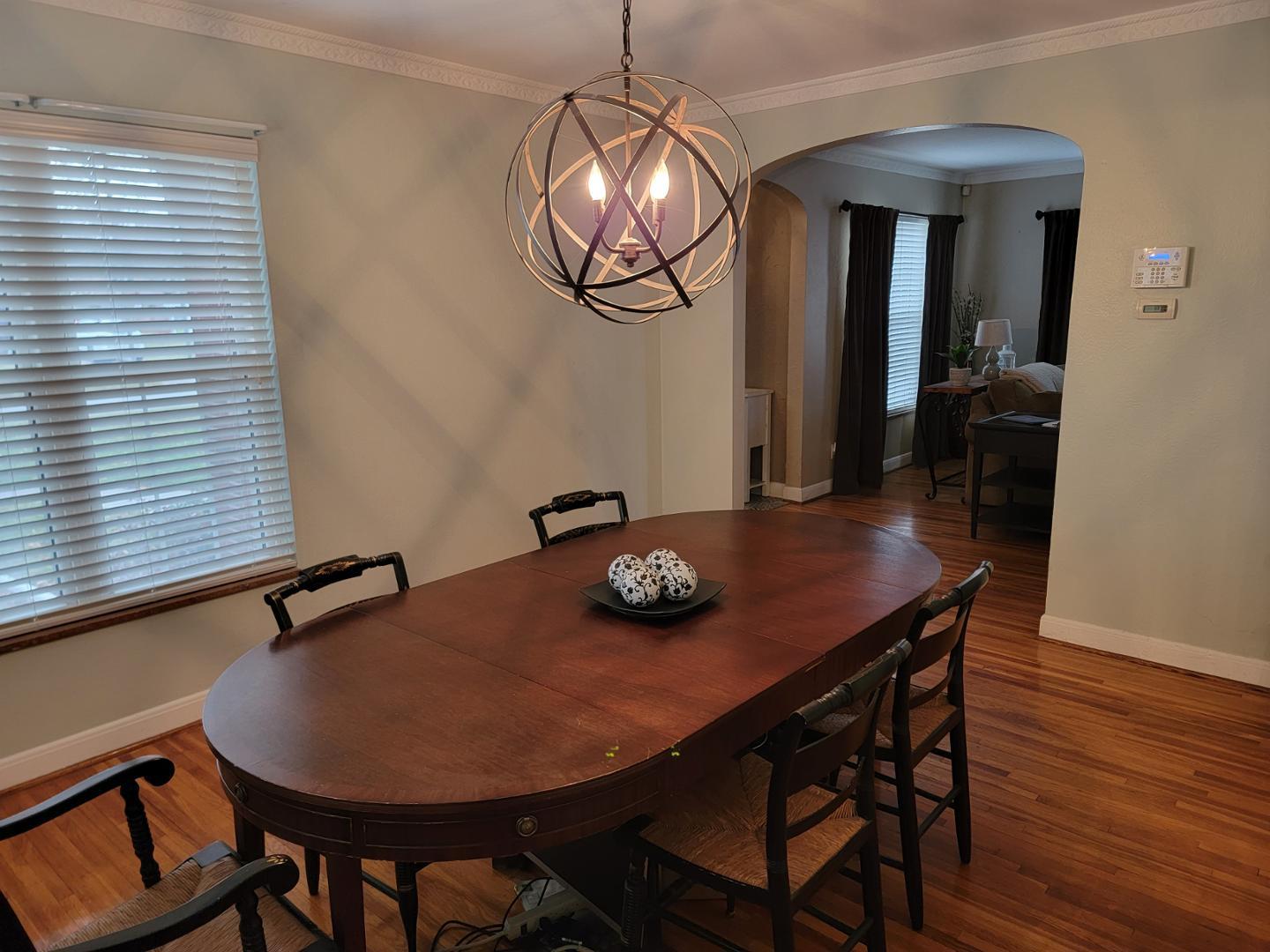 Image 6 For 2673 Middlesex Drive