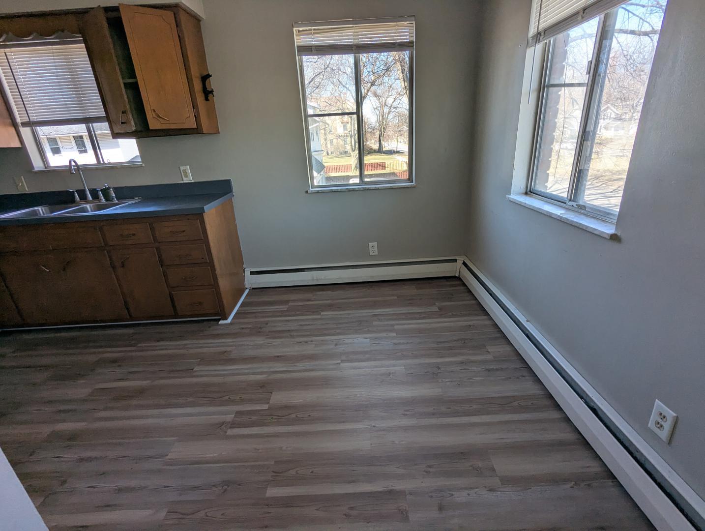 Image 4 For 1147 Berdan Avenue