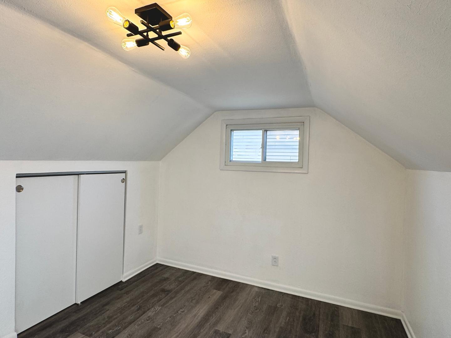 Image 5 For 6022 Clover Lane