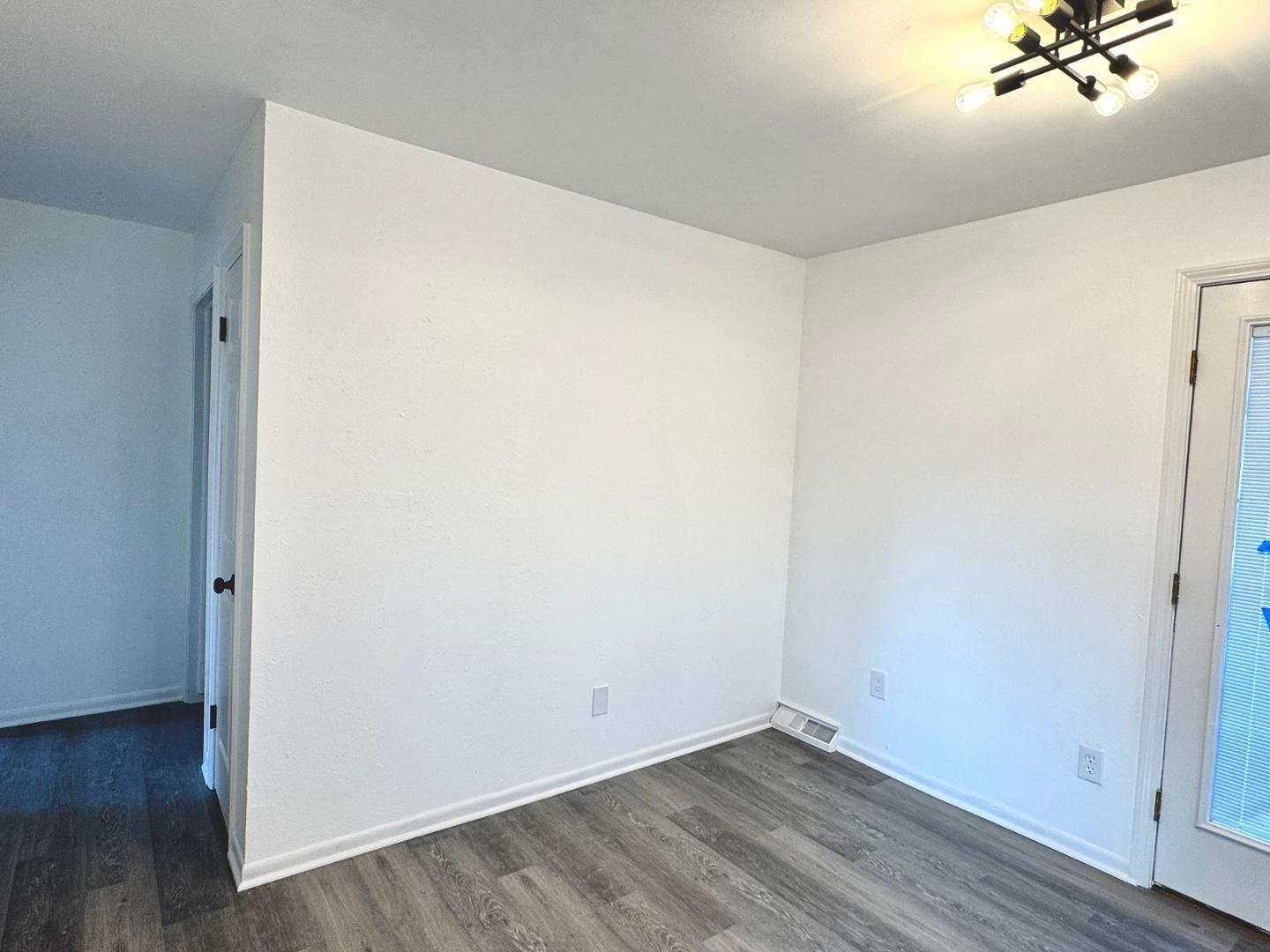 Image 12 For 6022 Clover Lane