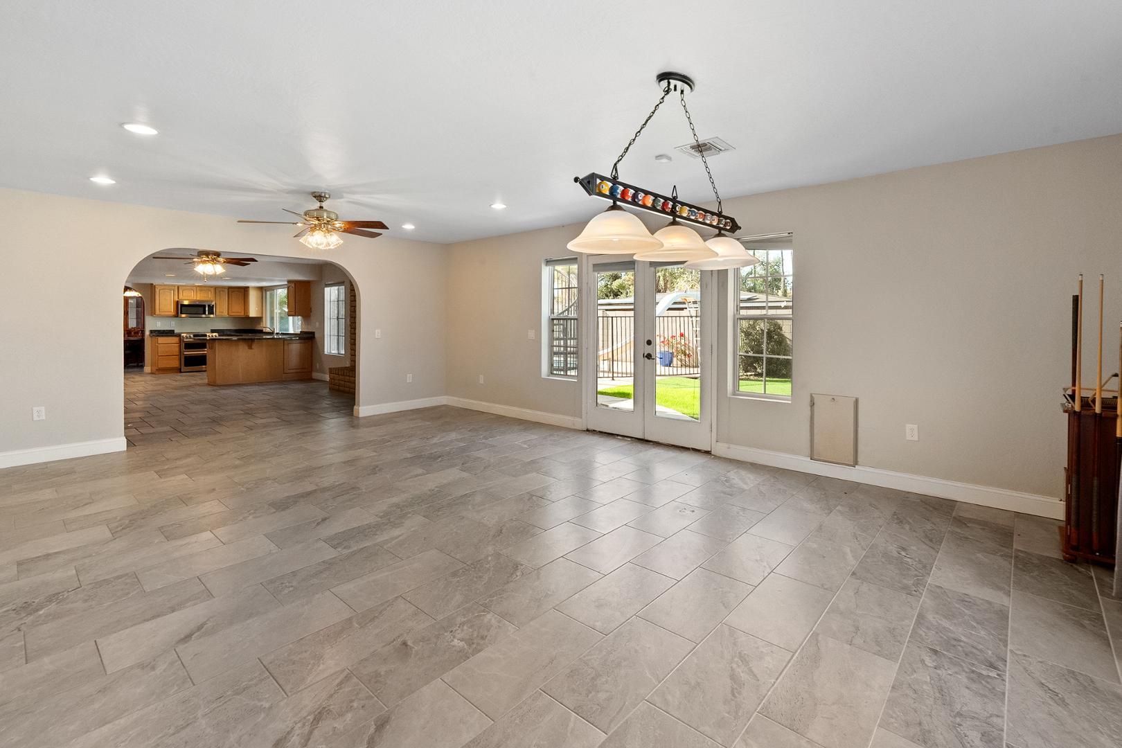 8464 N 7th Avenue, Phoenix, AZ, 85021