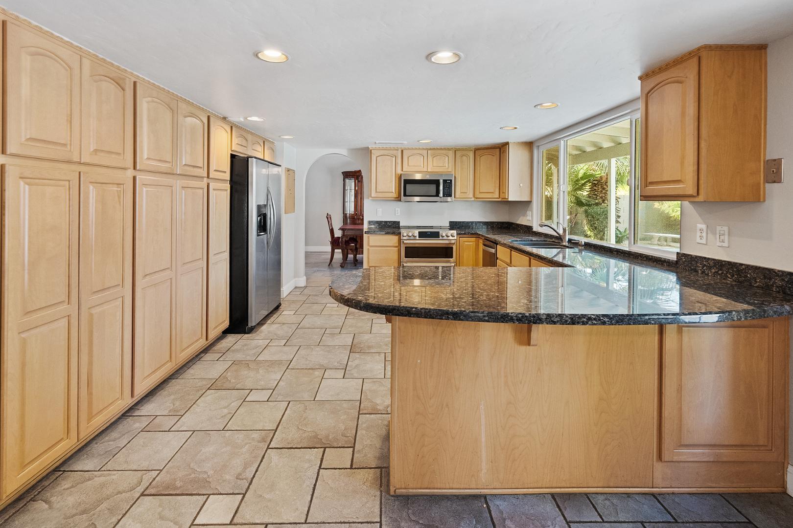 8464 N 7th Avenue, Phoenix, AZ, 85021