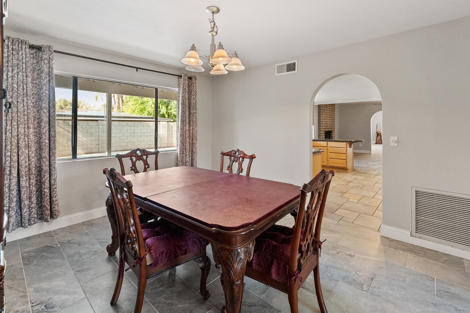 8464 N 7th Avenue, Phoenix, AZ, 85021