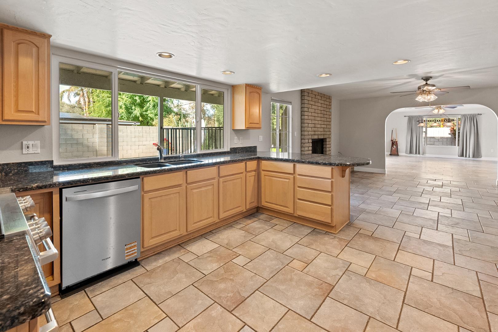 8464 N 7th Avenue, Phoenix, AZ, 85021