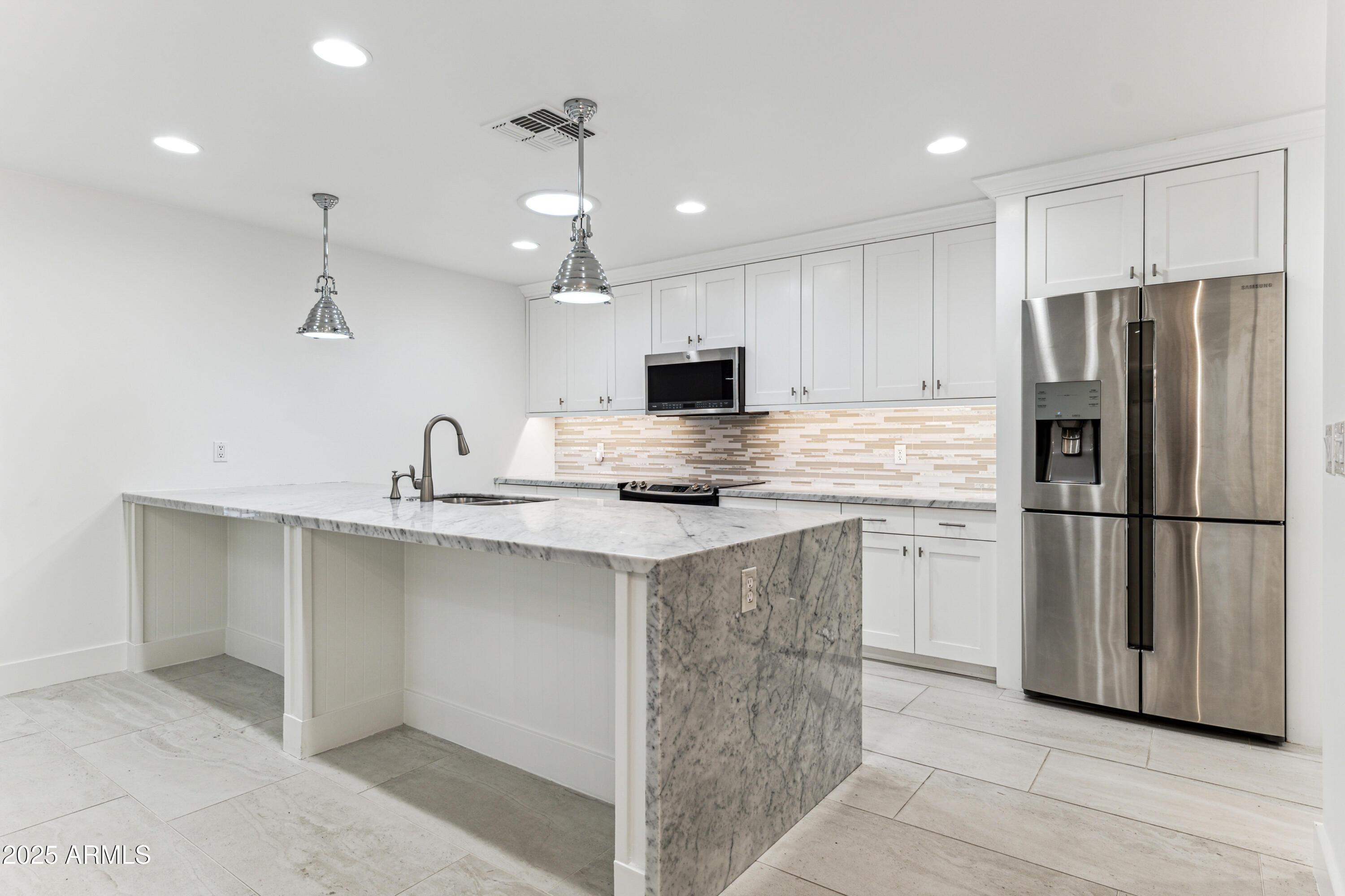 Scottsdale, AZ, 85251