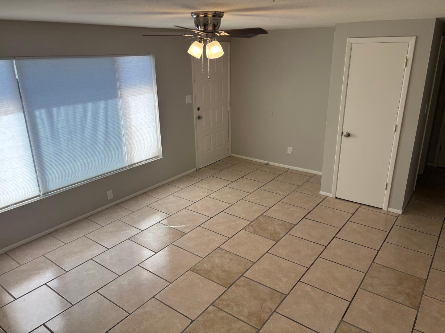 168 S 54th Street UNIT Apt B, Mesa, AZ, 85206