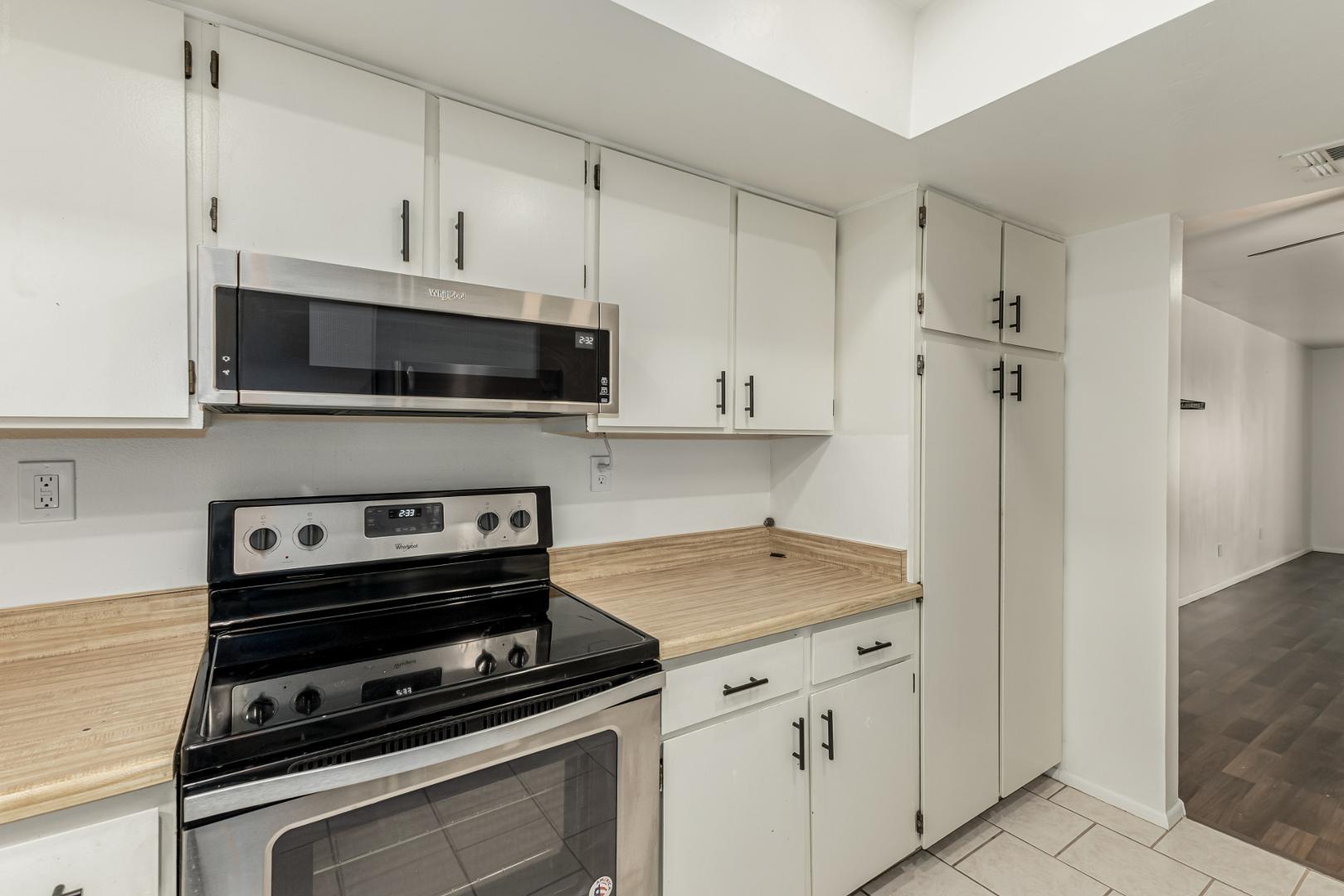 10828 N Biltmore Drive UNIT Apt 227, Phoenix, AZ, 85029