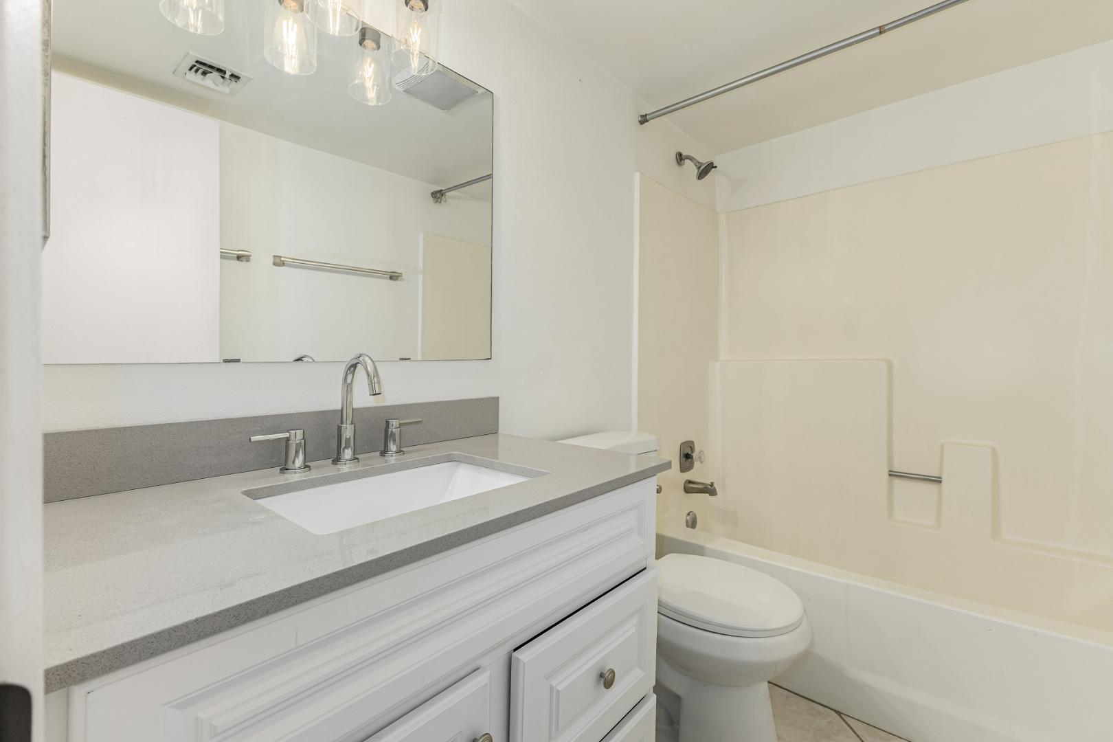 10828 N Biltmore Drive UNIT Apt 227, Phoenix, AZ, 85029