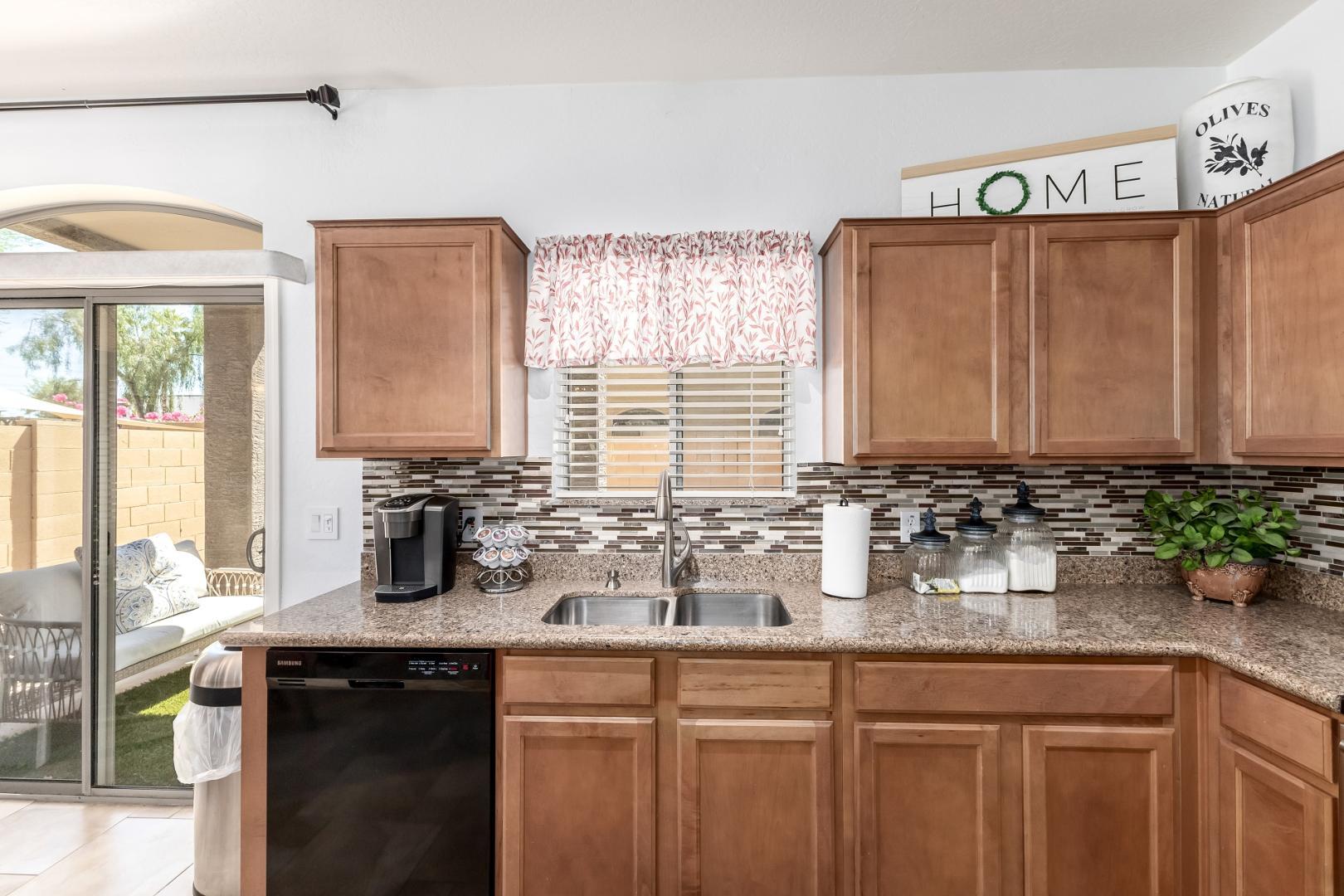 2250 E Deer Valley Road UNIT 15, Phoenix, AZ, 85024