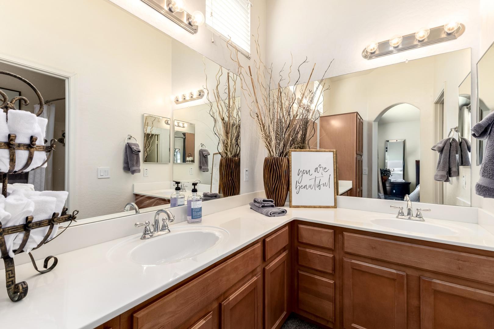 2250 E Deer Valley Road UNIT 15, Phoenix, AZ, 85024