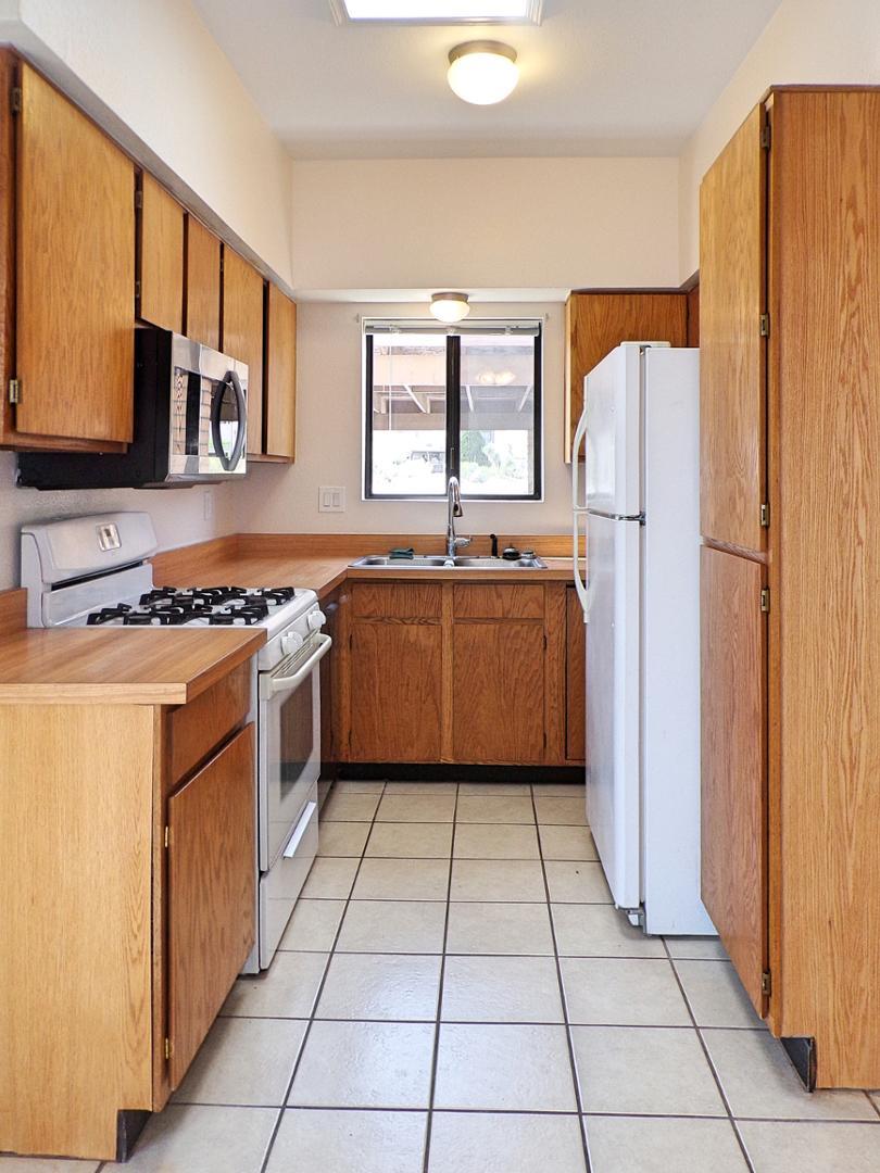 4135 Calle Barona UNIT Apt C, Sierra Vista, AZ, 85635