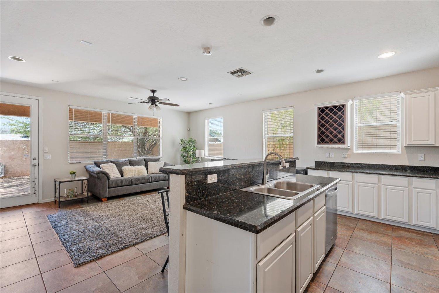 1423 S Newberry Lane, Tempe, AZ, 85281