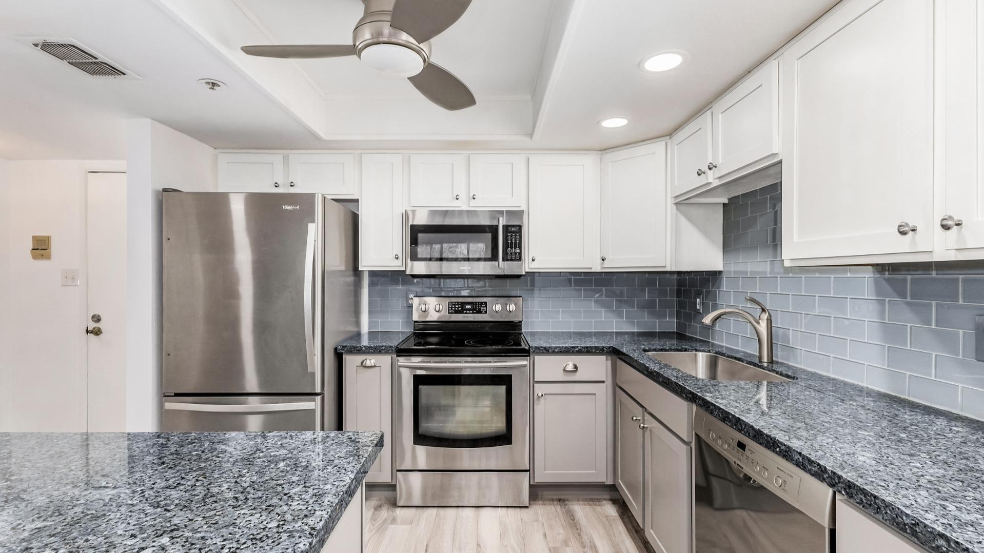 Photo for 7950 E Camelback Road 305, Scottsdale, AZ 85251 - listing #7008787 7950 E Camelback Road 305, Scottsdale, AZ 85251