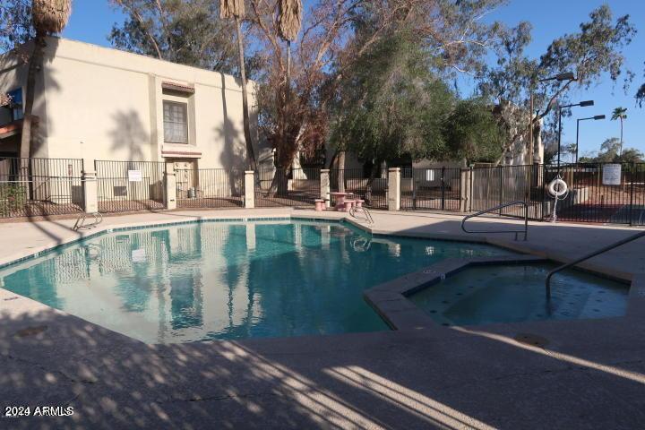 2201 W Union Hills Drive Unit 124, Phoenix, AZ 85027