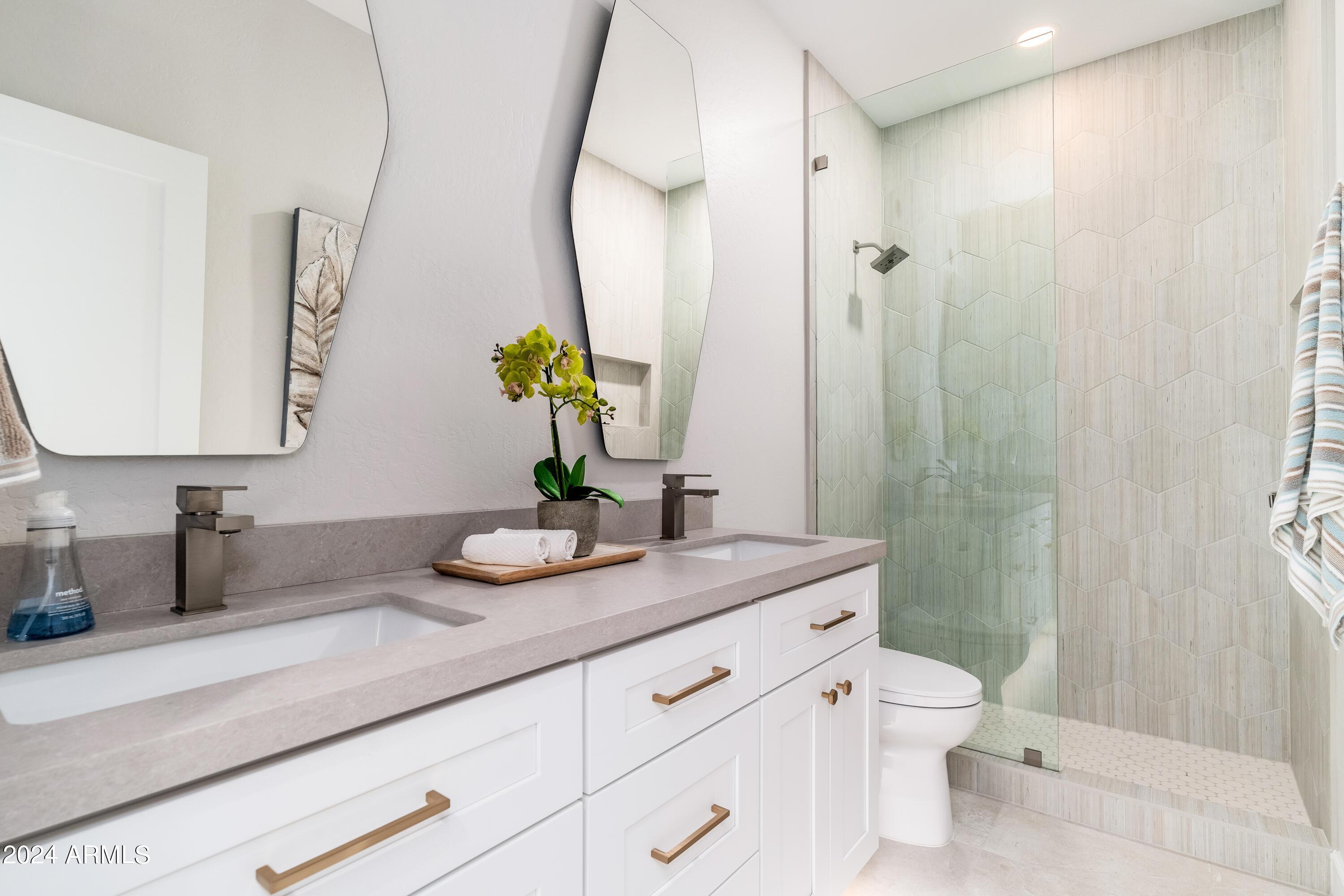 6768 E Evans Drive, Scottsdale, AZ 85254