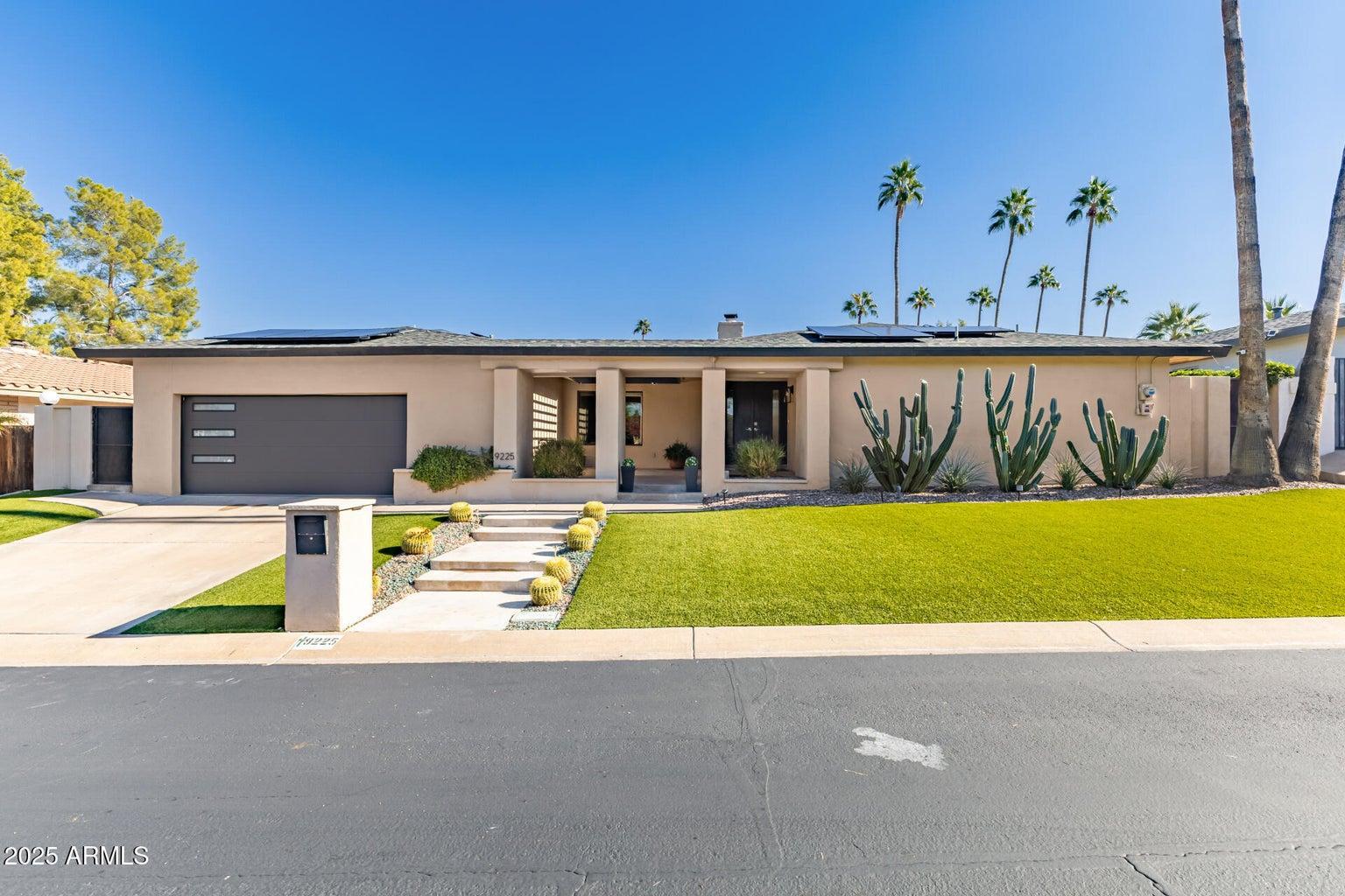 9225 N W Arroya Vista Drive, Phoenix, AZ, 85028