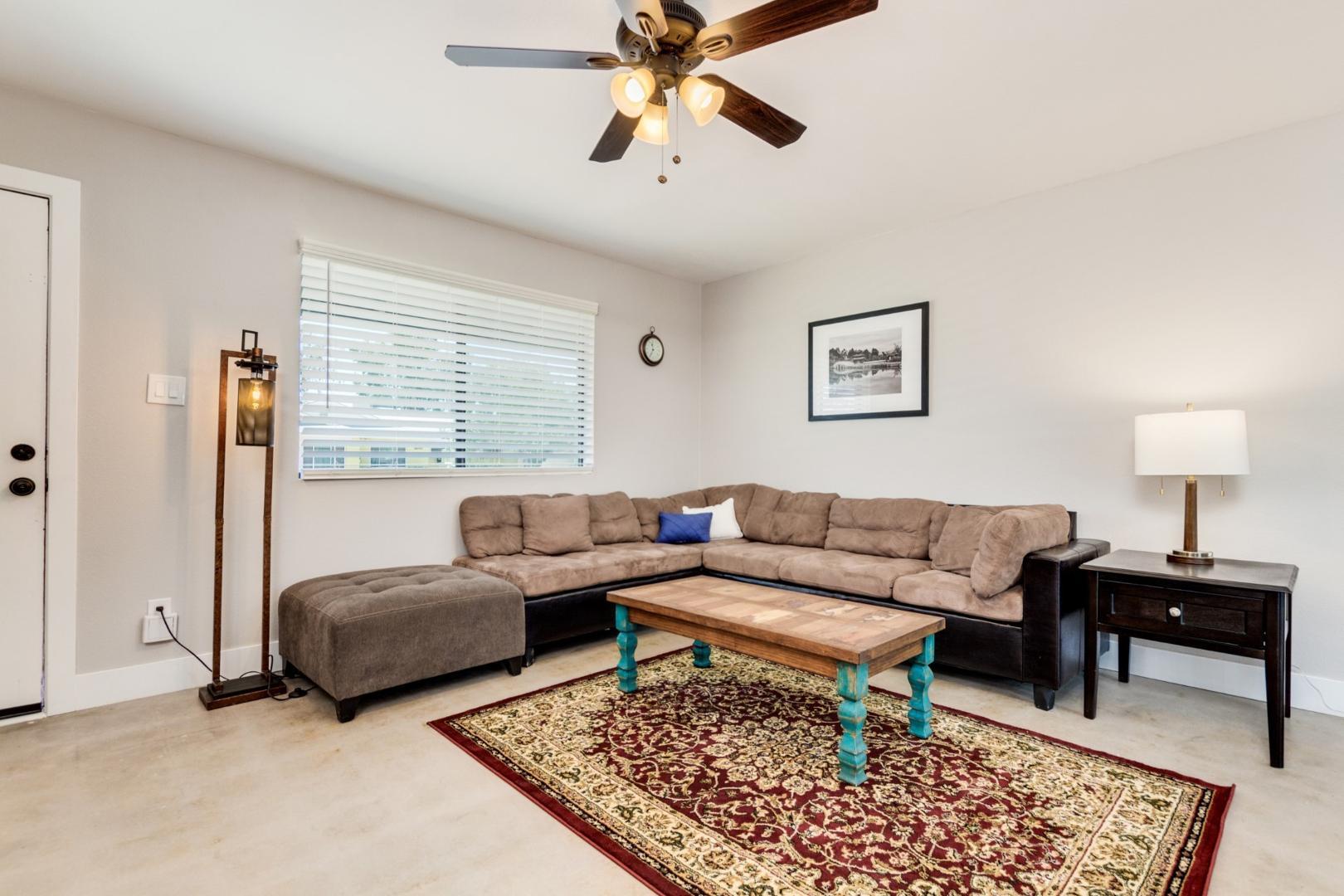 16 W Geneva Drive, Tempe, AZ, 85282