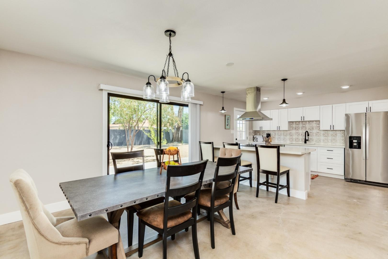 16 W Geneva Drive, Tempe, AZ, 85282