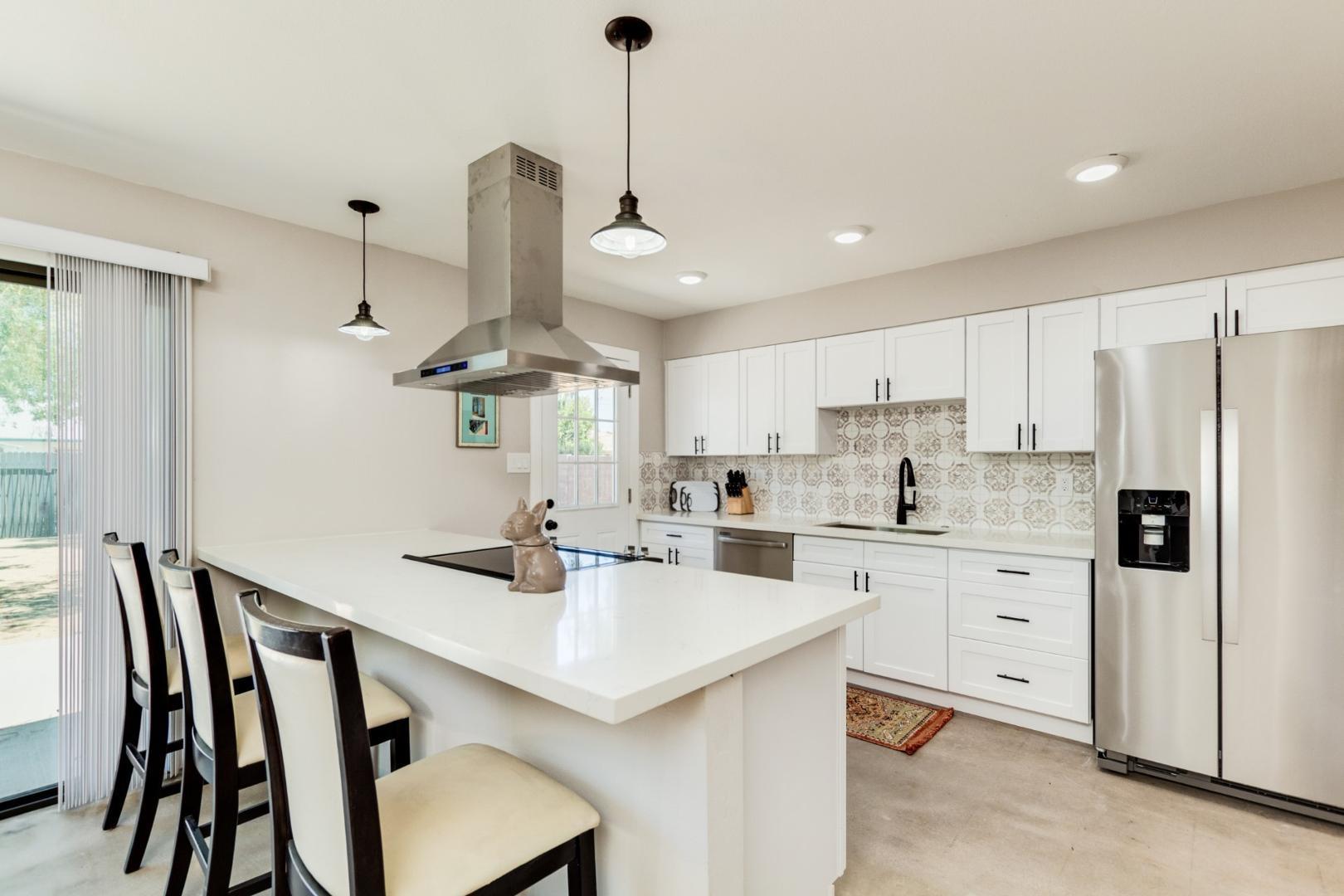 16 W Geneva Drive, Tempe, AZ, 85282