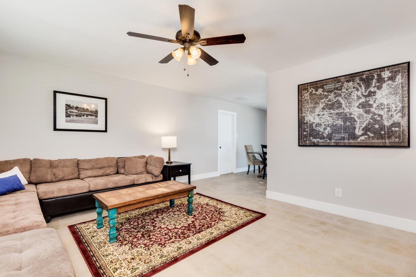 16 W Geneva Drive, Tempe, AZ, 85282