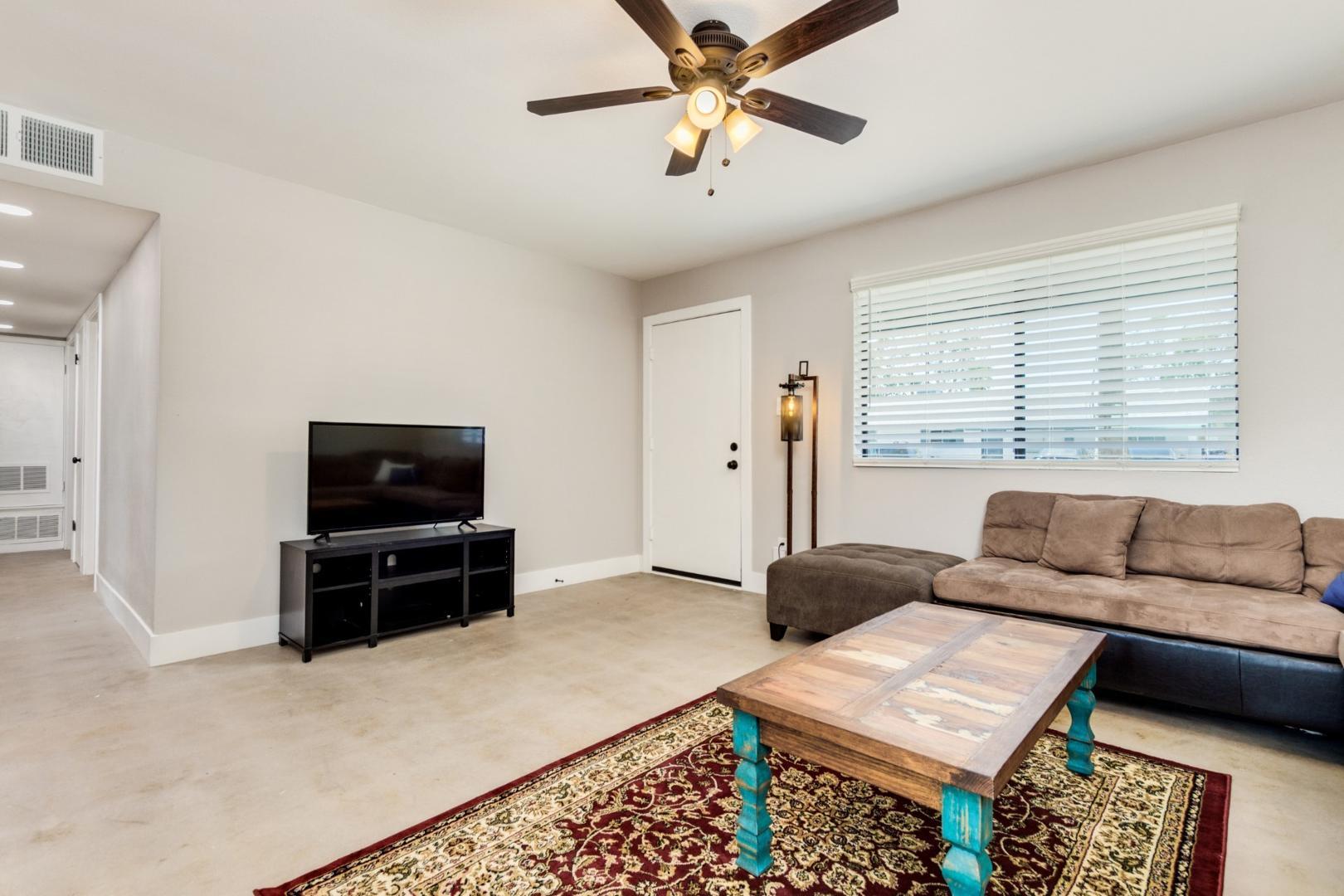 16 W Geneva Drive, Tempe, AZ, 85282