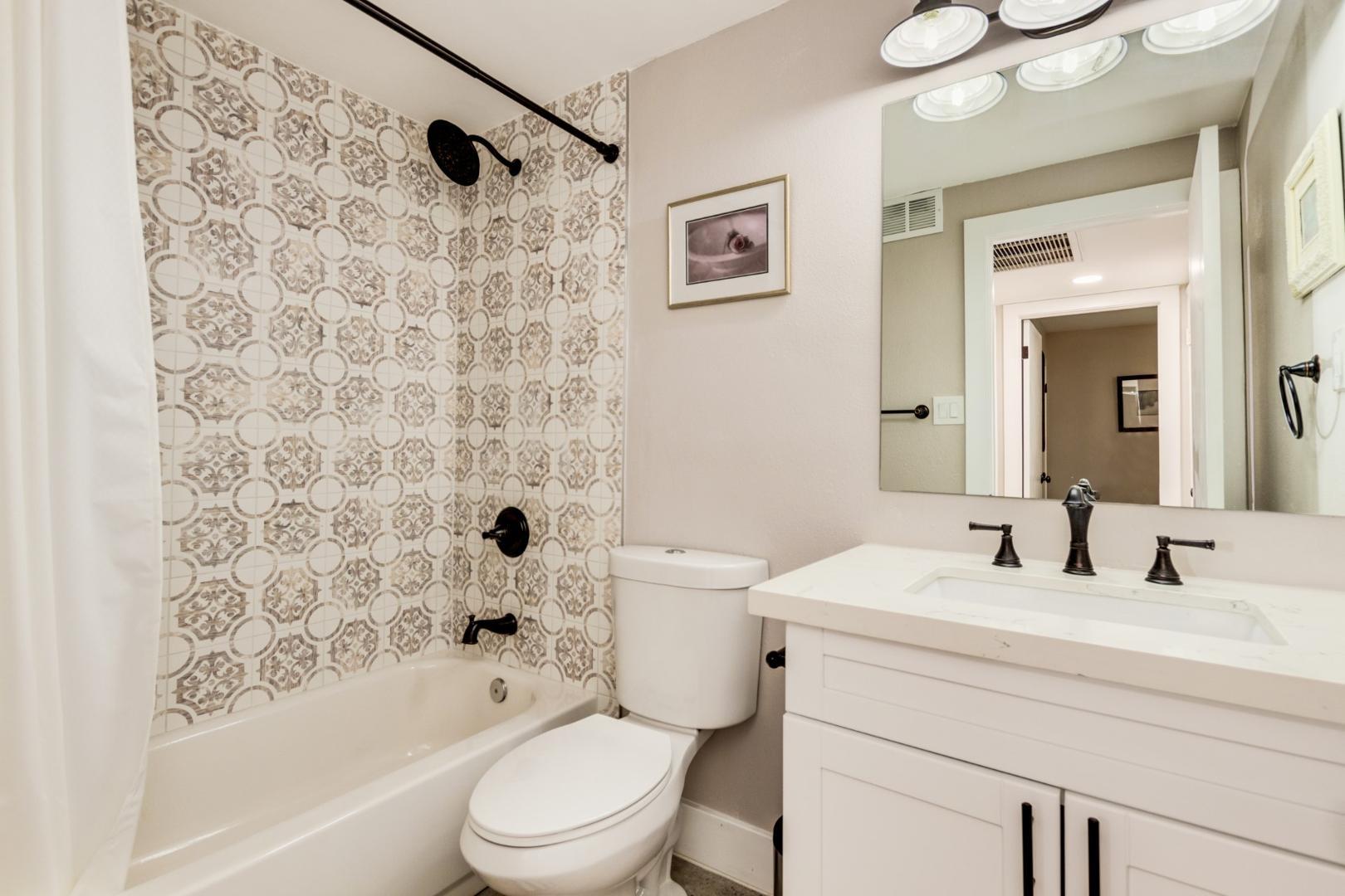 16 W Geneva Drive, Tempe, AZ, 85282