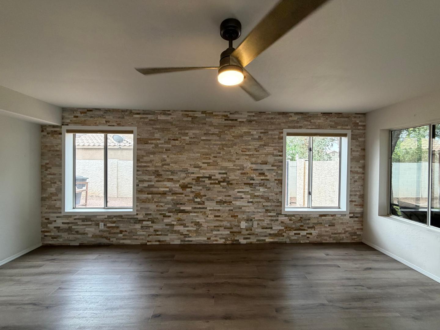 902 S Surfside Drive, Gilbert, AZ 85233