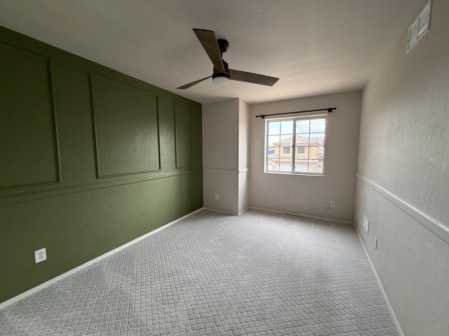 902 S Surfside Drive, Gilbert, AZ 85233