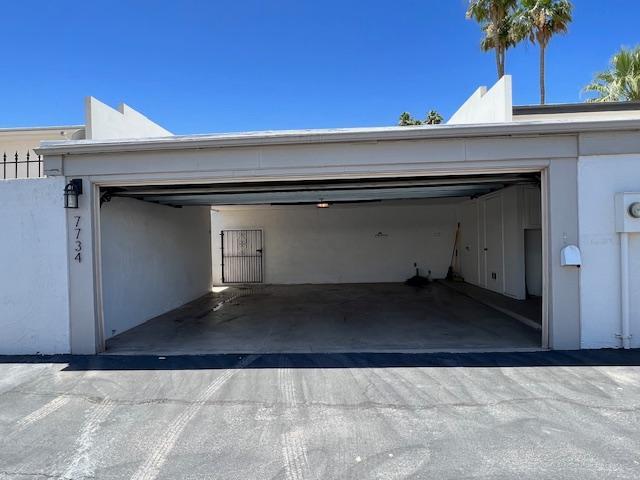 7734 E Minnezona Avenue, Scottsdale, AZ 85251